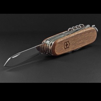 Knife Victorinox Huntsman wood