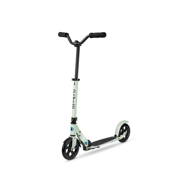 Micro Speed Deluxe scooter