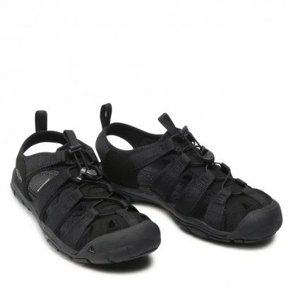 Sandalai Keen Clearwater CNX Man triple black