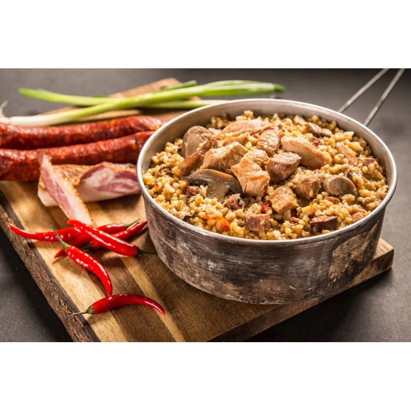 Adventure Menu Spicy meat mix with bulgur