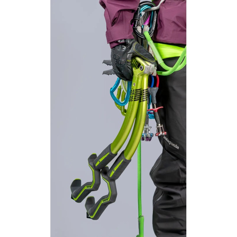 Edelrid Rage Edelrid Rage – technical ice tool for steep and mixed climbs