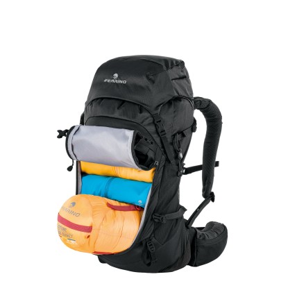 Ferrino Finisterre 40 black backpack