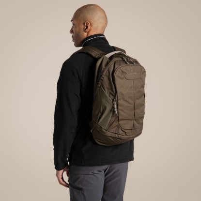 Craghoppers 25 L Anti-Theft Woodland Green – secure everyday backpack | Expedition.lt