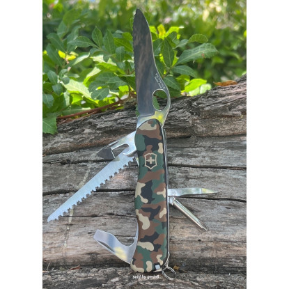 Victorinox Trailfinder Pocket Knife | Expedition.lt