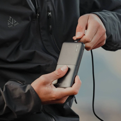 SunSlice Gravity 10'000 mAh Fast Charge Power bank