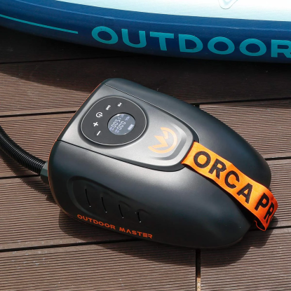 The Outdoor Master Orca Pro with battery 25 PSI electric irklentės pompa