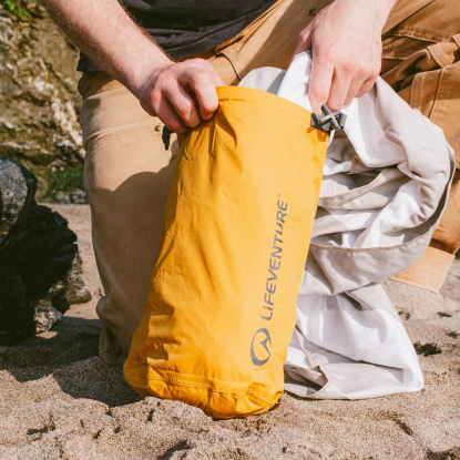 Lifeventure Stormlight Dry Bag 2L – Ultralight Waterproof Dry Bag
