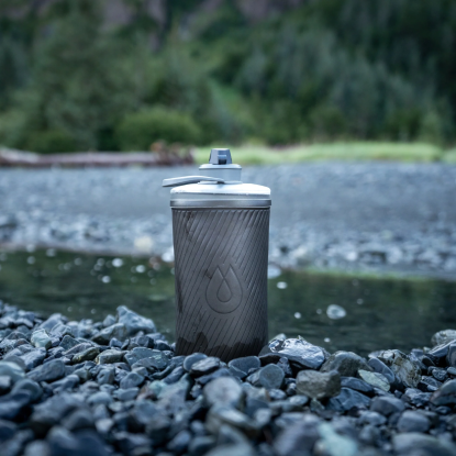 HydraPak Flux 1.5L sulankstoma gertuvė sage green