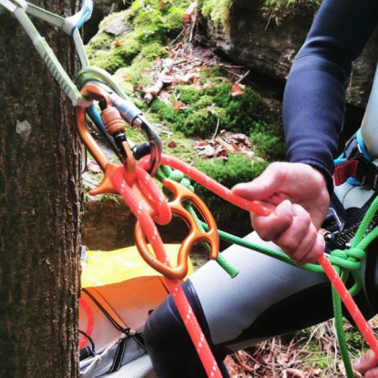 KONG Oka-X canyoning nusileidimo įrenginys